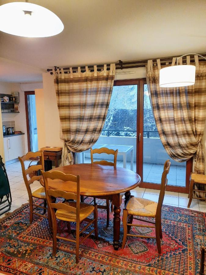 Entre Lac D'Annecy Et Montagnes, Golf Et Parapente A Pieds Talloires Exterior foto