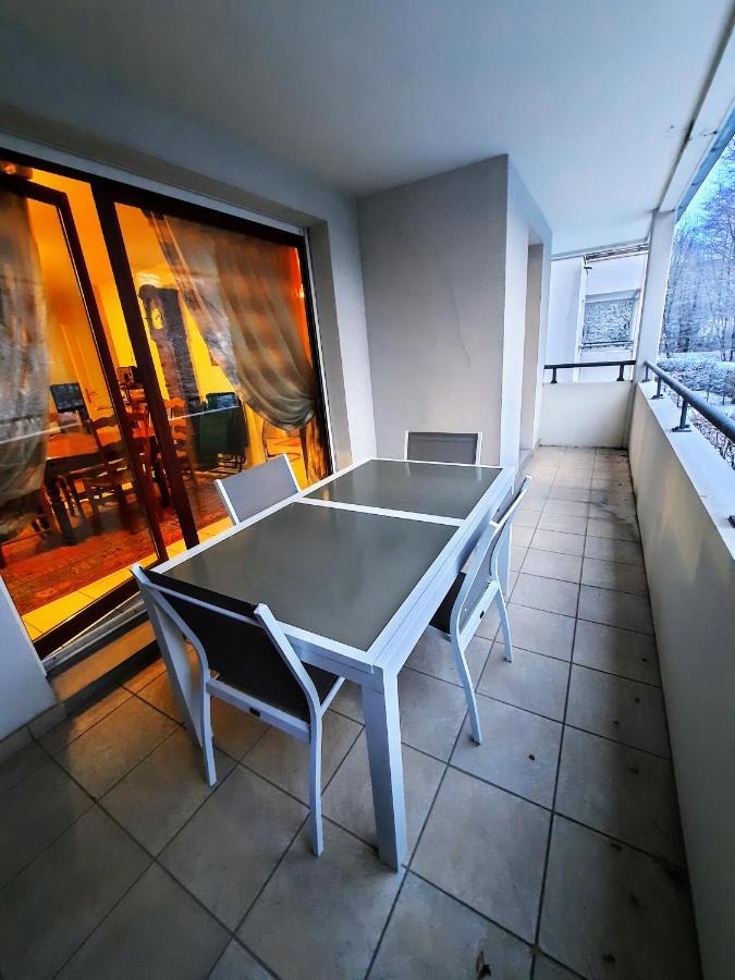 Entre Lac D'Annecy Et Montagnes, Golf Et Parapente A Pieds Talloires Exterior foto